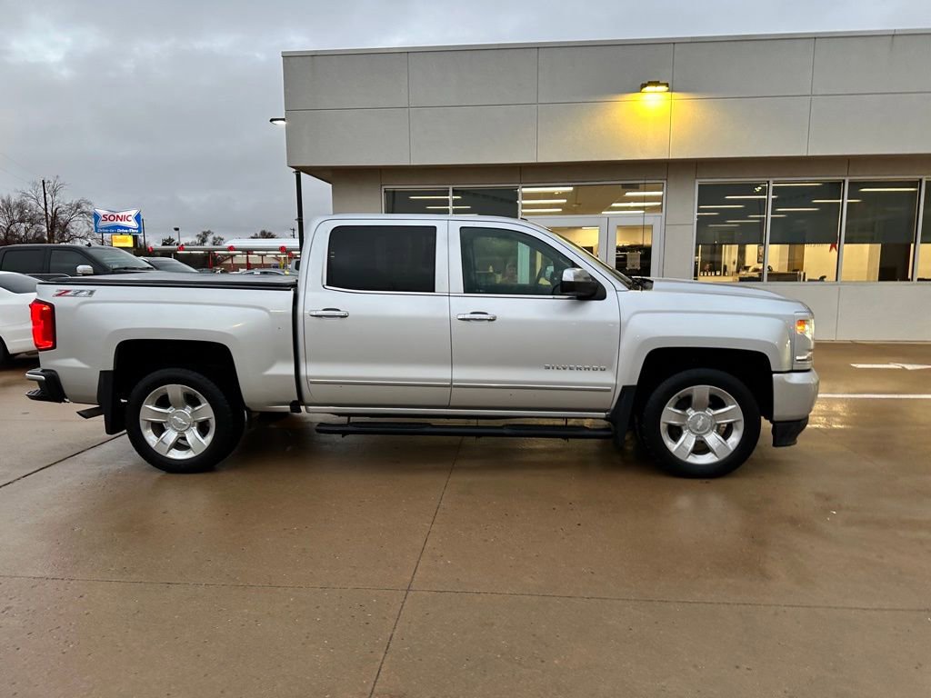 2017 Chevrolet Silverado 1500 LTZ photo 2