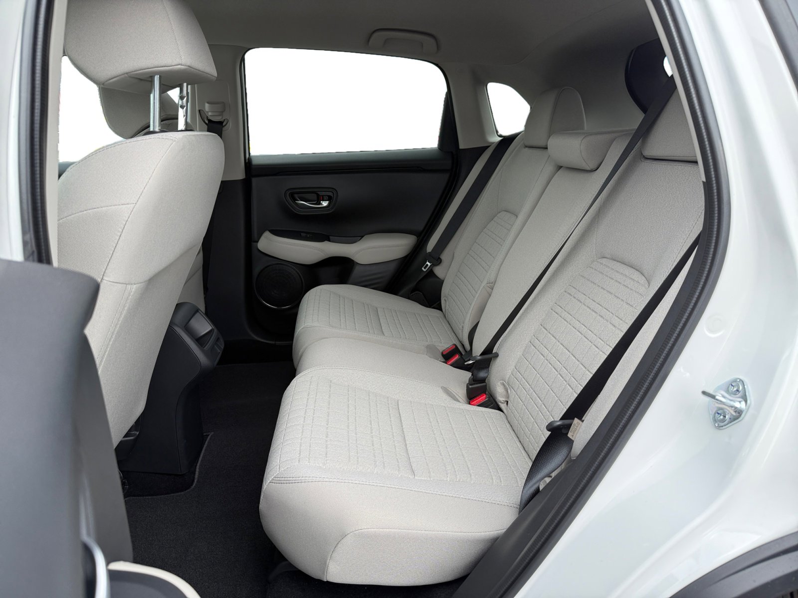 2026 Honda HR-V LX photo 16