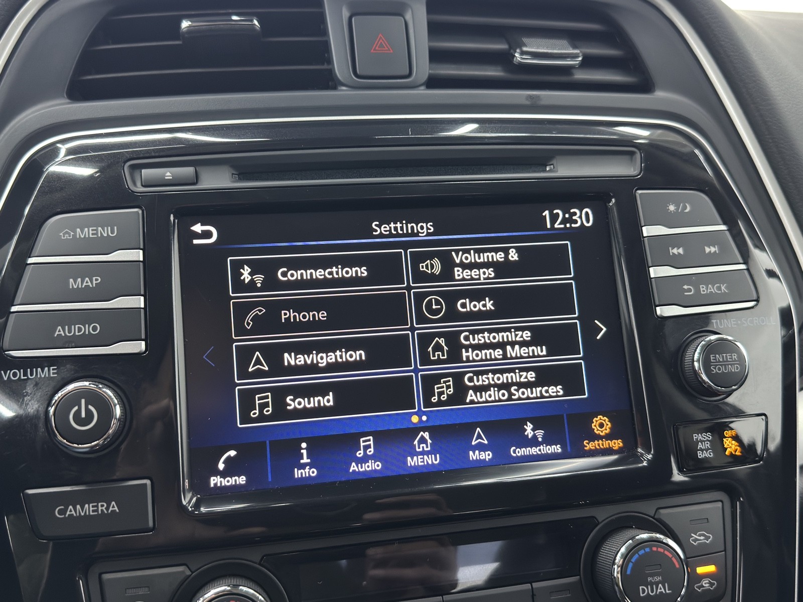 2023 Nissan Maxima SV photo 24