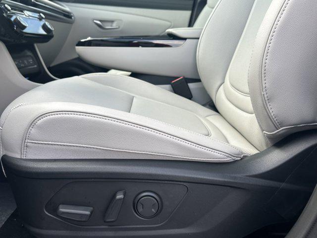 2025 Hyundai Tucson Limited photo 8