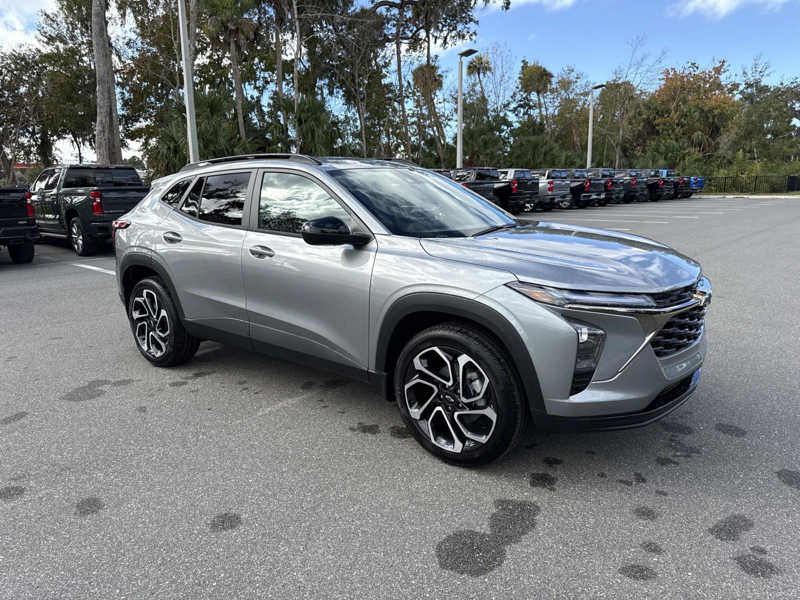 2026 Chevrolet Trax RS's photo