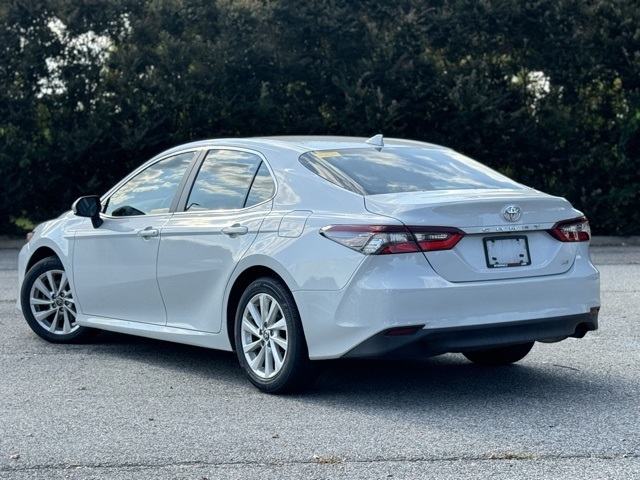 2023 Toyota Camry LE photo 4
