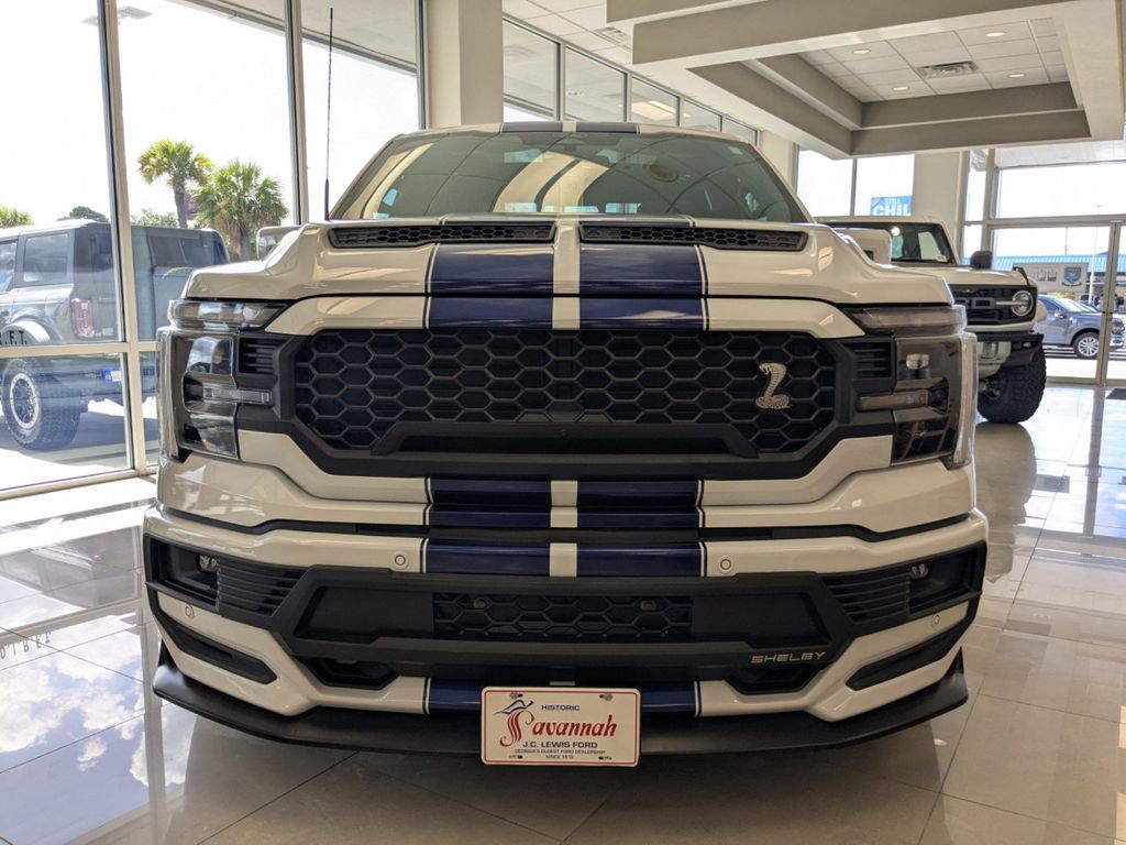2025 Ford F-150 Lariat photo 6