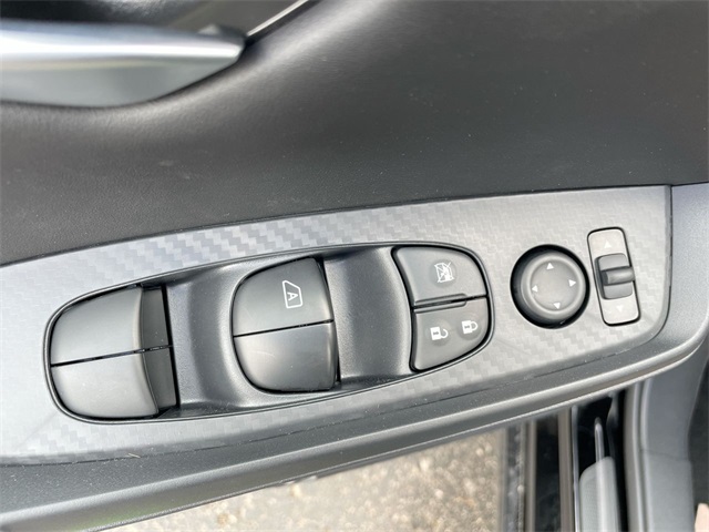 2025 Nissan Sentra SV photo 19