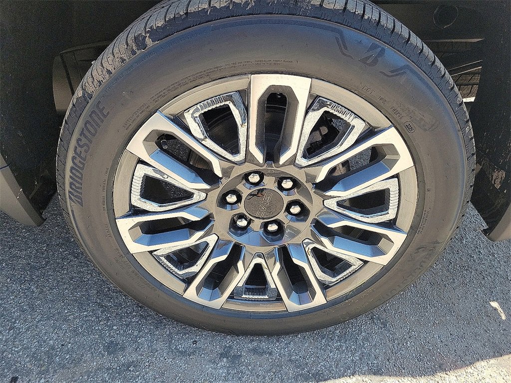 2026 Gmc Sierra Denali Ultimate photo 9