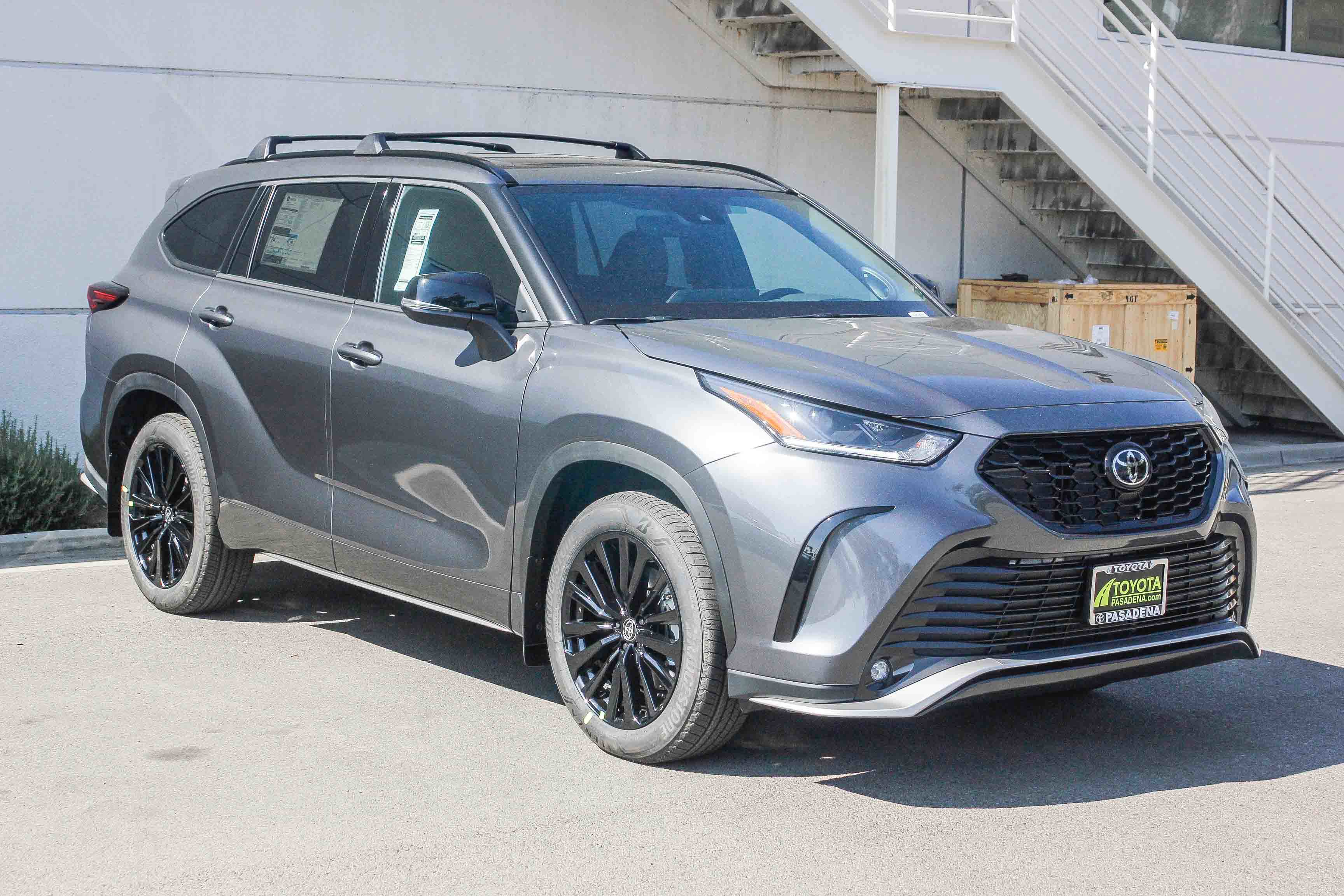 2025 Toyota Highlander XLE XSE Platinum Limited photo 3