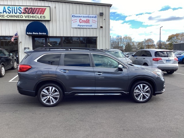 2019 Subaru Ascent Touring photo 2