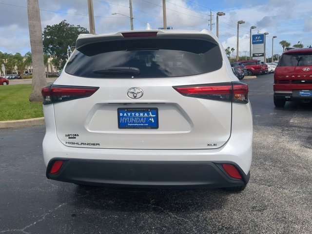 2023 Toyota Highlander XLE photo 4