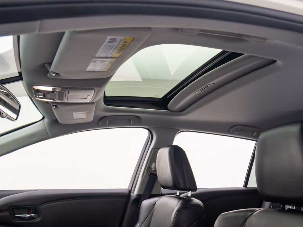 2017 Acura RDX Technology photo 16