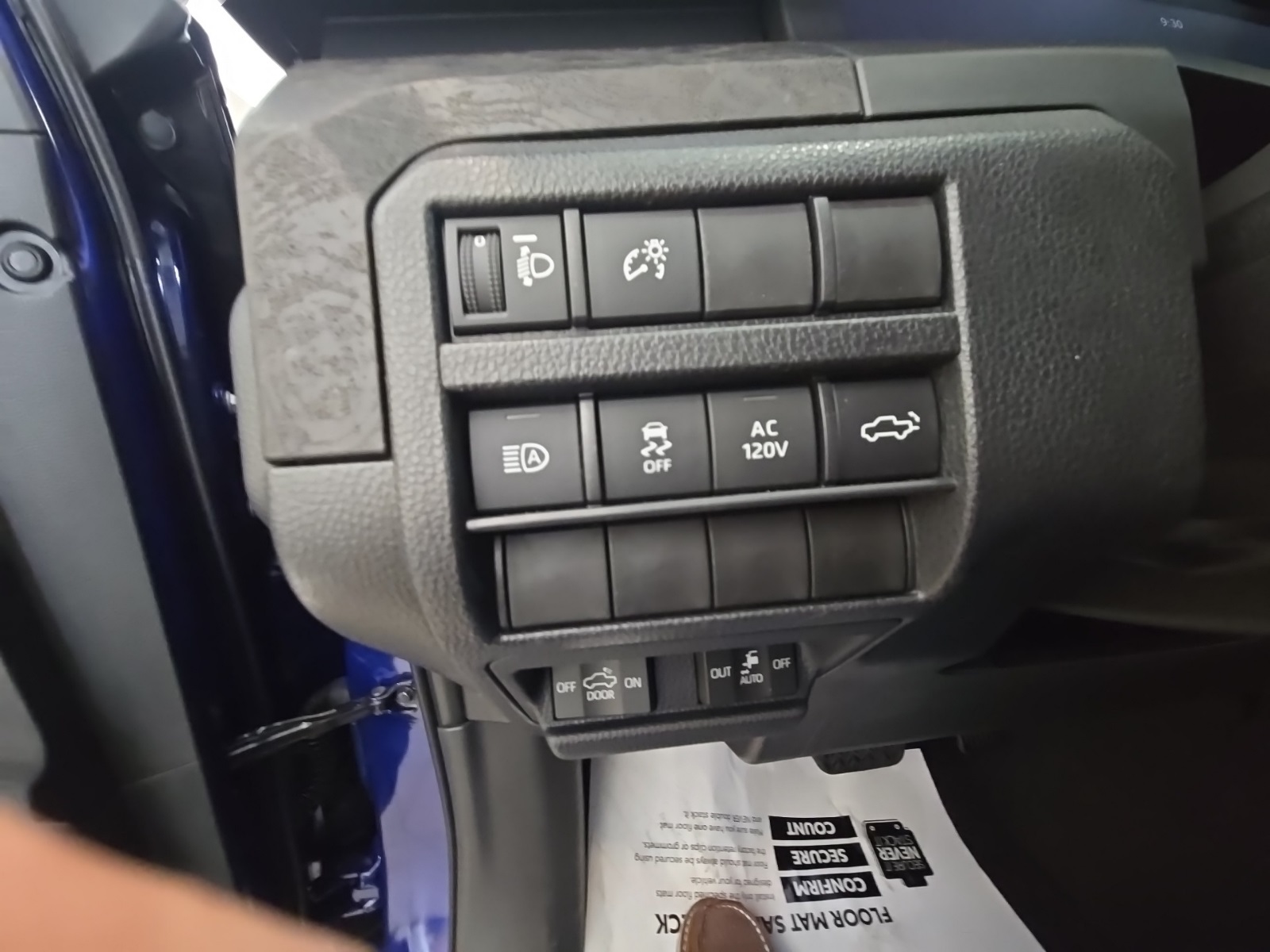 2025 Toyota Tacoma Limited 4x4 Double Cab photo 14