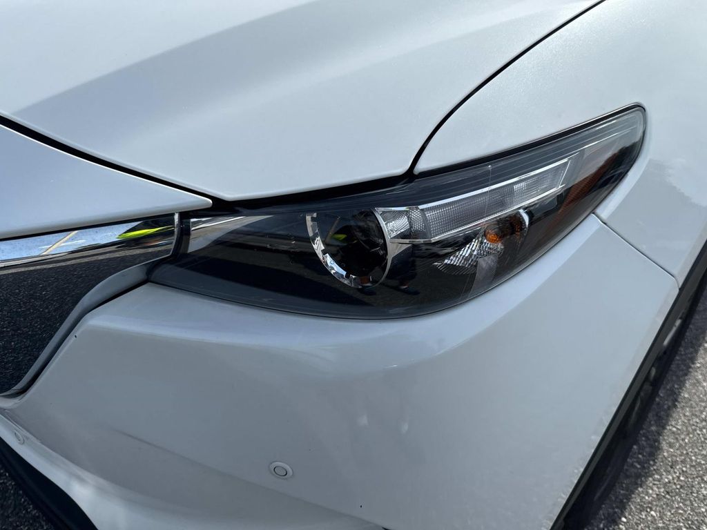 2022 Mazda CX-9 Touring photo 9