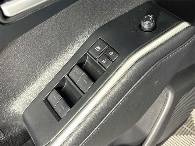2024 Toyota Highlander XLE photo 16