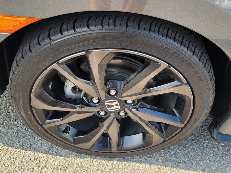 2017 Honda Civic Sport photo 13