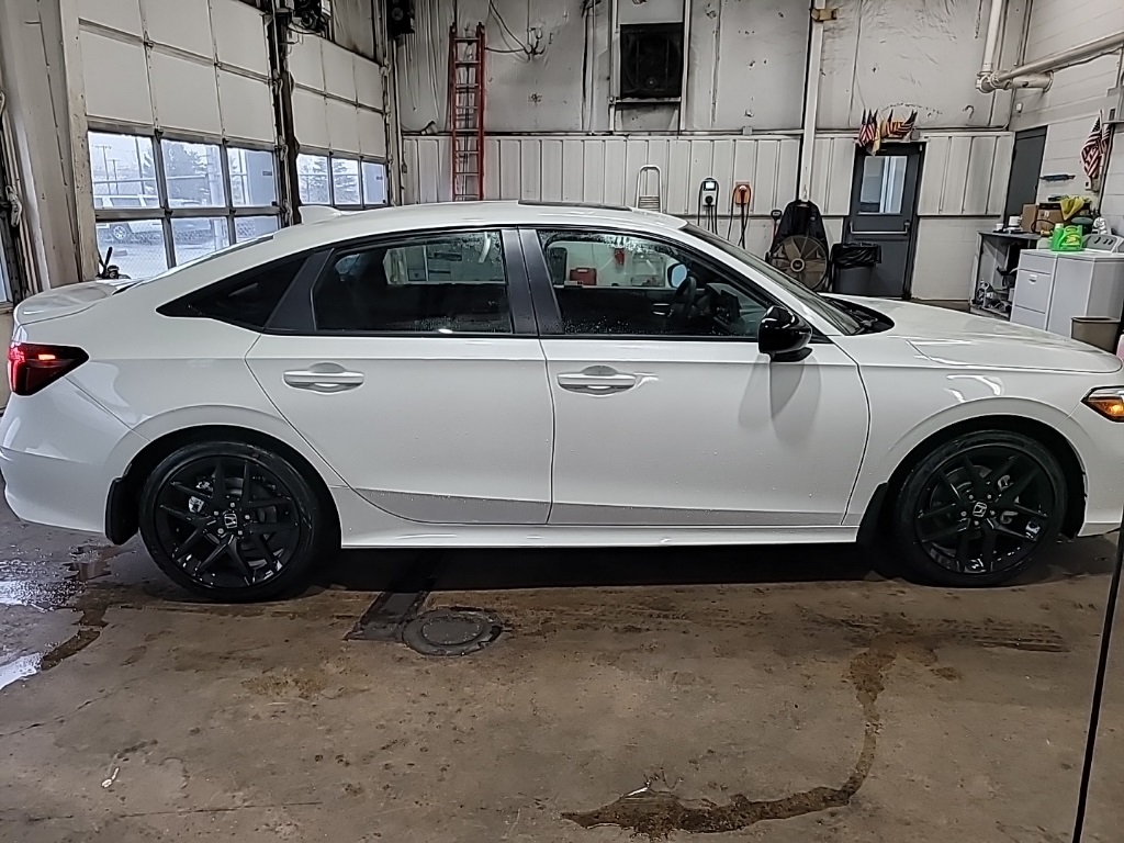 2026 Honda Civic Sport Hybrid photo 4