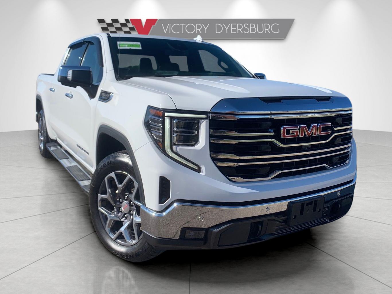 2022 GMC Sierra SLT's photo
