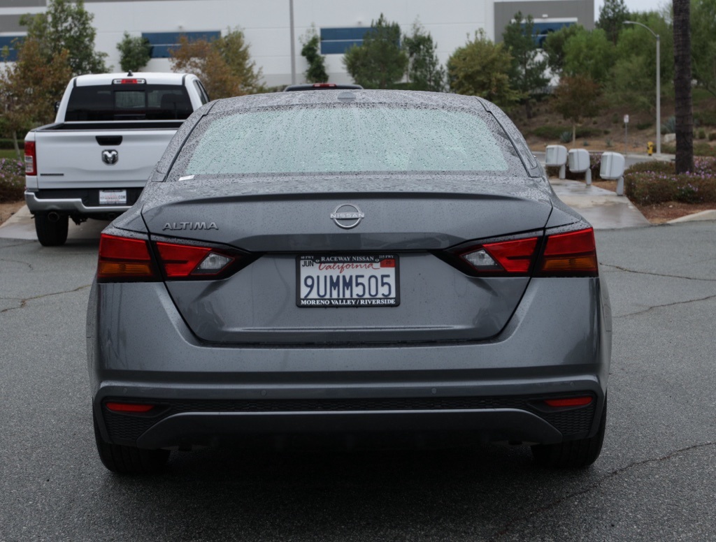 2025 Nissan Altima 2.5 S photo 4