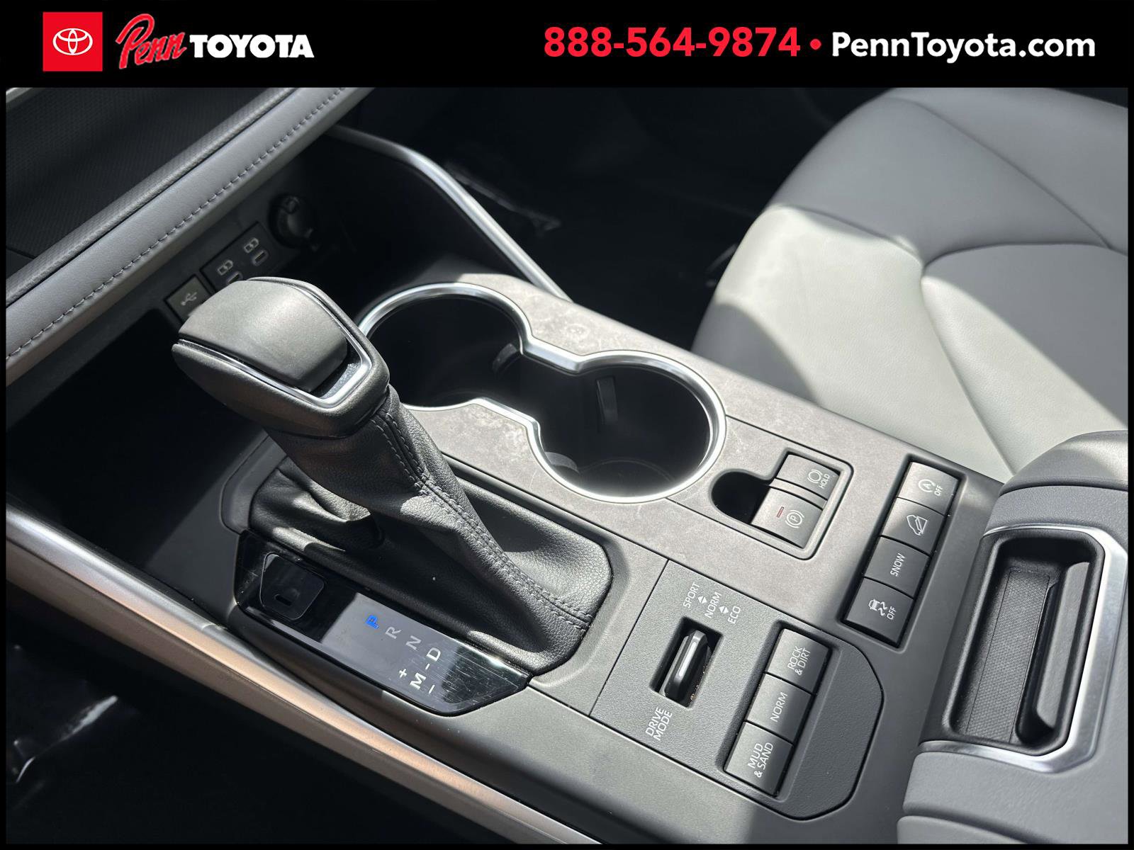 2022 Toyota Highlander XLE photo 23