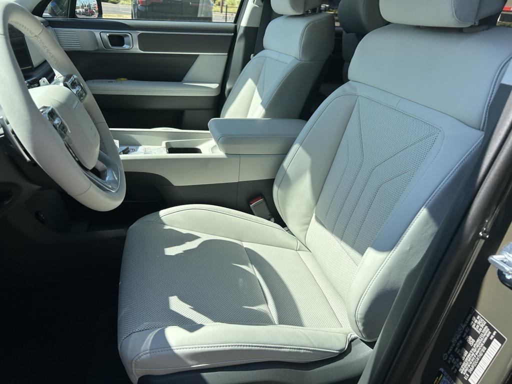 2026 Hyundai Santa Fe SEL photo 15