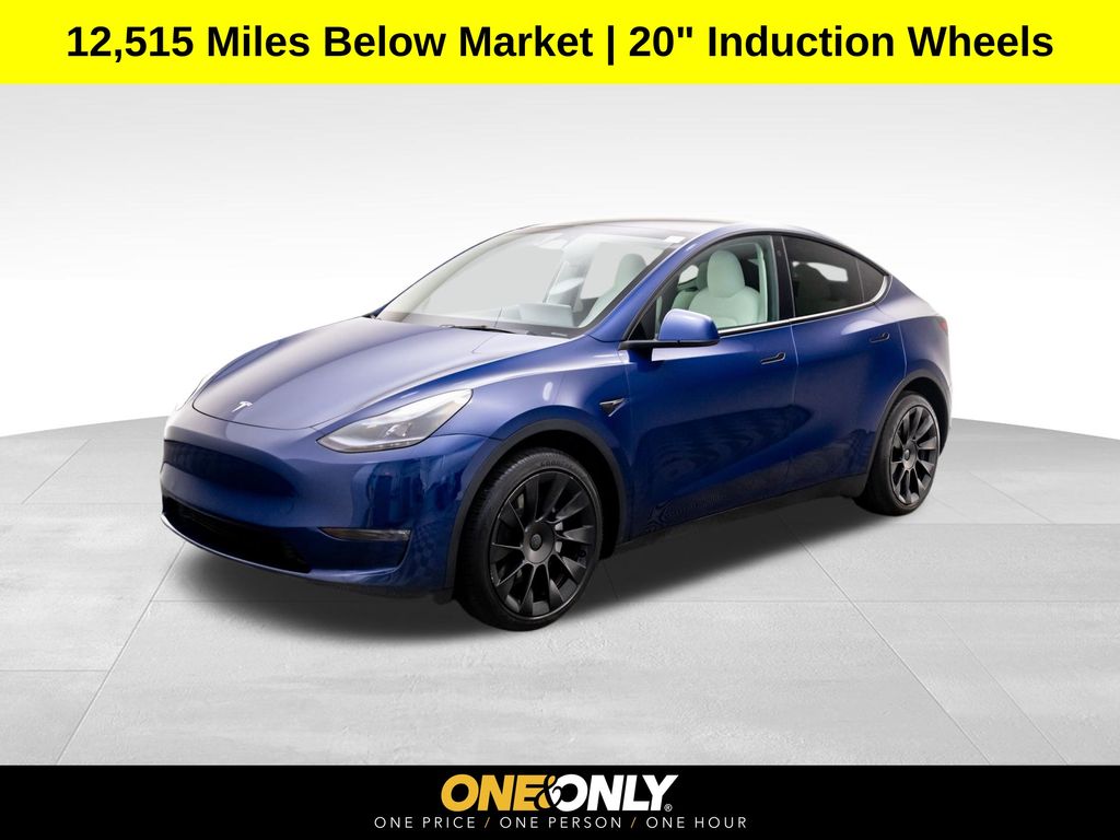 2022 Tesla Model Y Long Range's photo