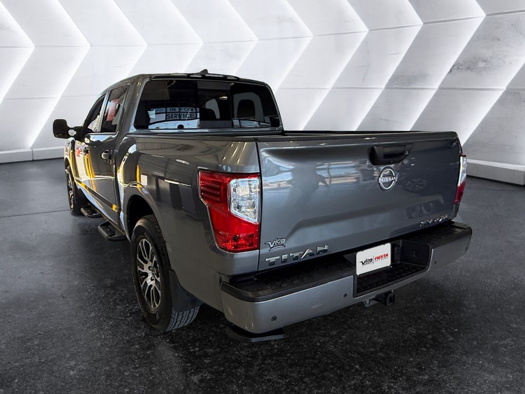 2024 Nissan Titan SV photo 4