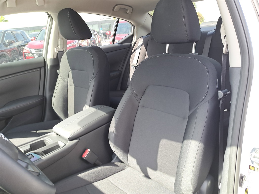 2025 Nissan Sentra S photo 18