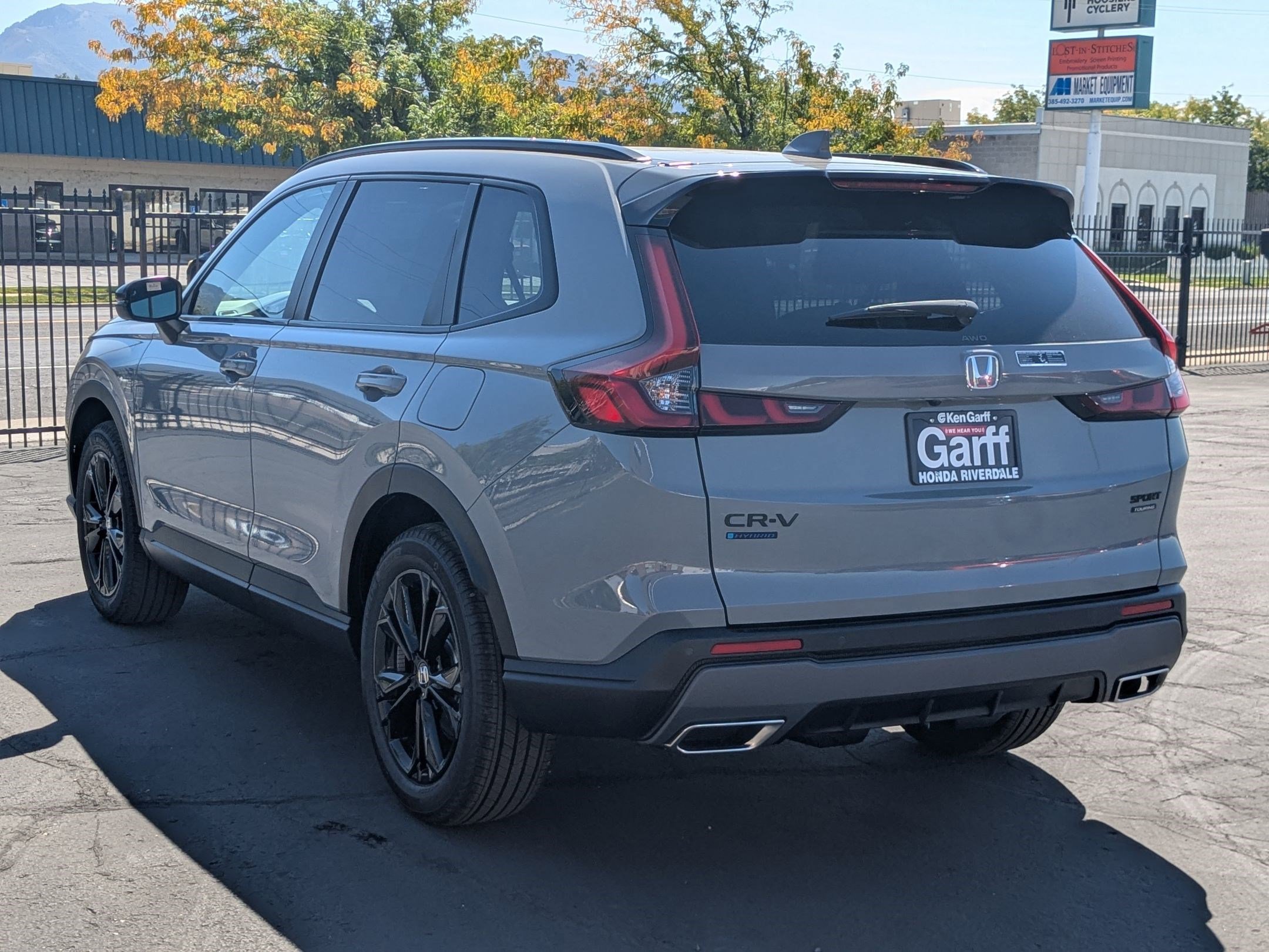2026 Honda CR-V Sport Touring Hybrid photo 5