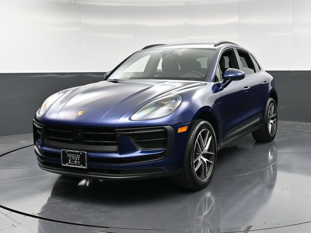 2025 Porsche Macan T's photo