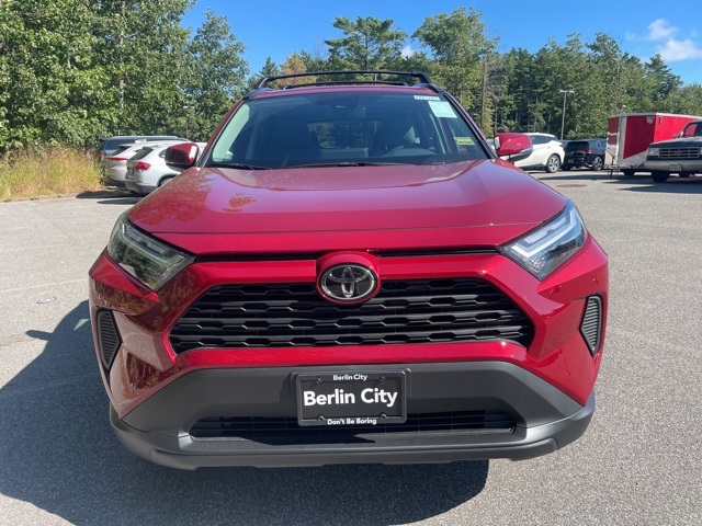 2025 Toyota RAV4 XLE photo 2