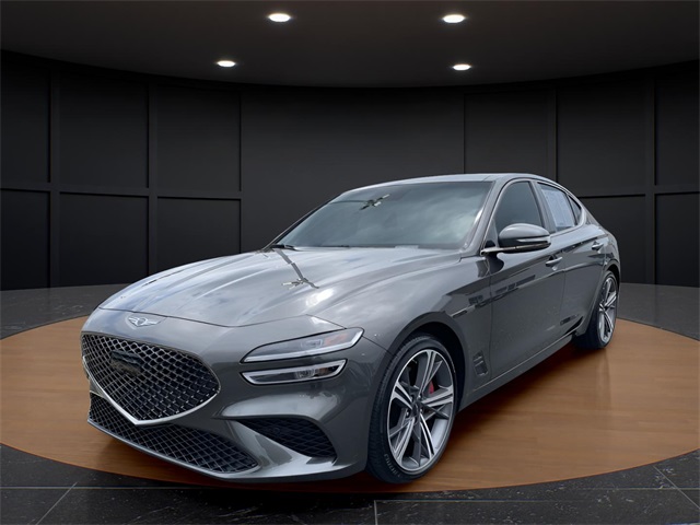 Certified Used 2025 Makalu Gray Genesis 2.5T image 1