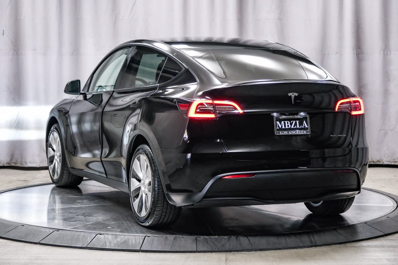 Used 2021 Tesla Model Y Long Range with VIN 5YJYGDEE2MF217213 for sale in Los Angeles, CA