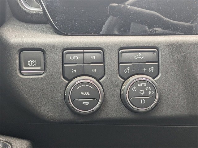2024 Chevrolet Silverado 1500 RST photo 21