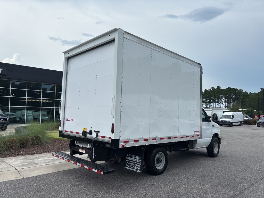2022 Ford E-350 Base photo 3