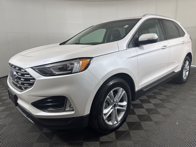 2019 Ford Edge SEL photo 8