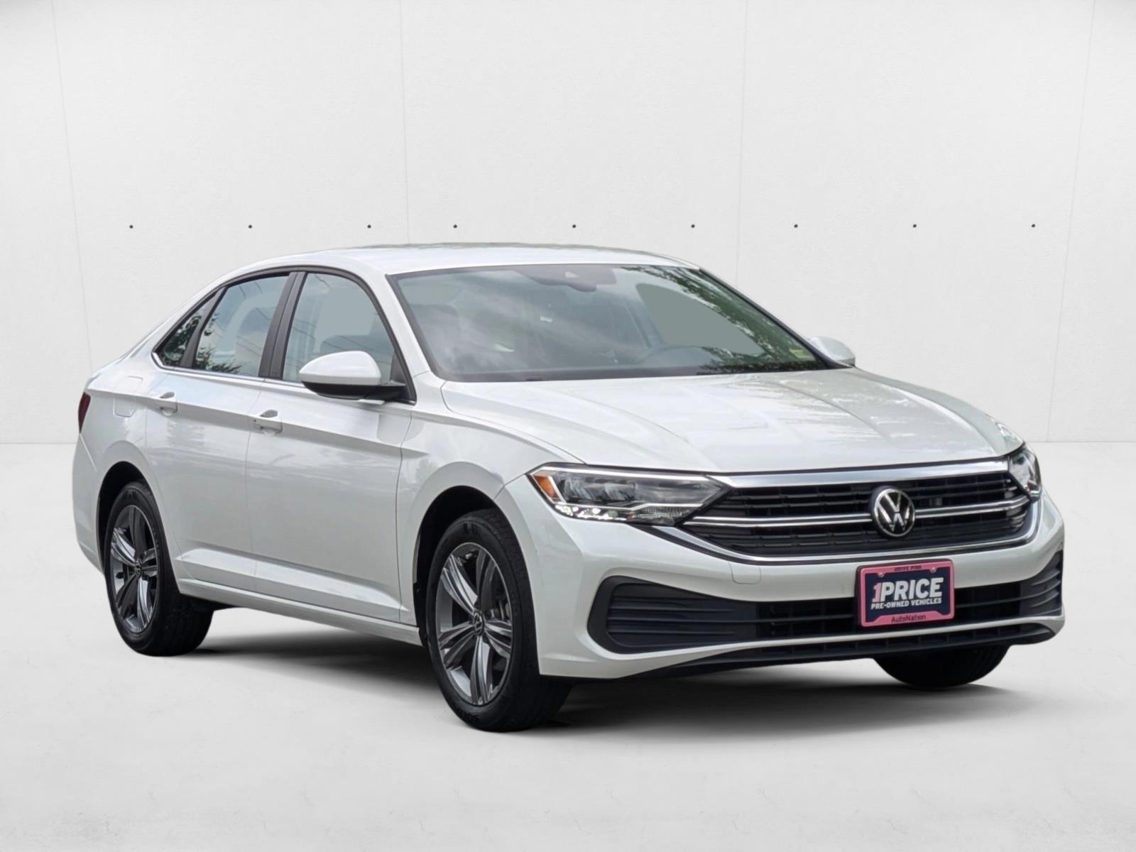 2023 Volkswagen Jetta 1.5T SE photo 3