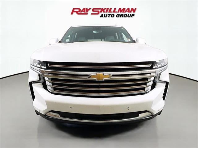 2023 Chevrolet Suburban High Country photo 2
