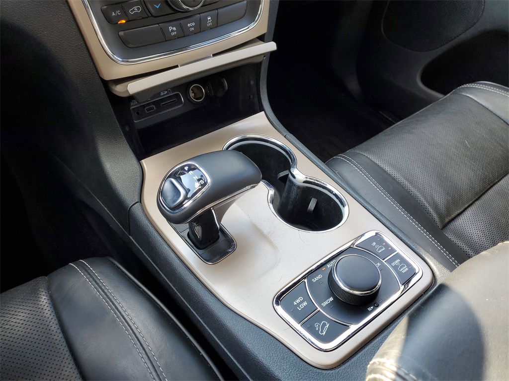 2014 Jeep Grand Cherokee Overland photo 29