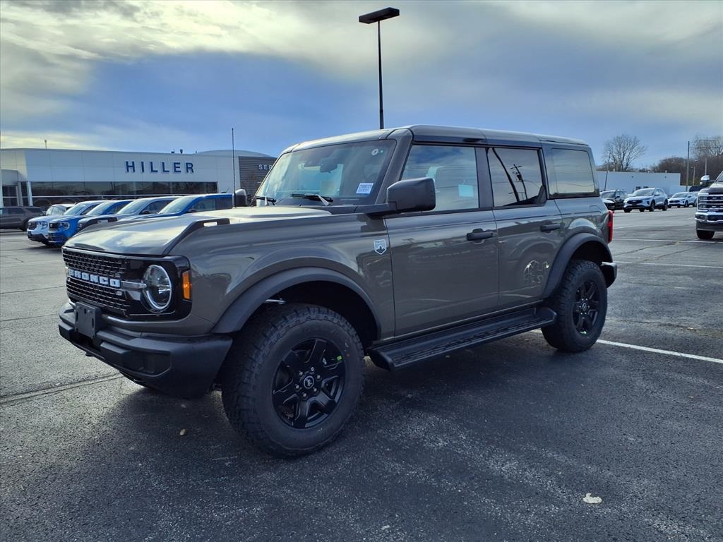 2025 Ford Bronco 4-Door Big Bend's photo