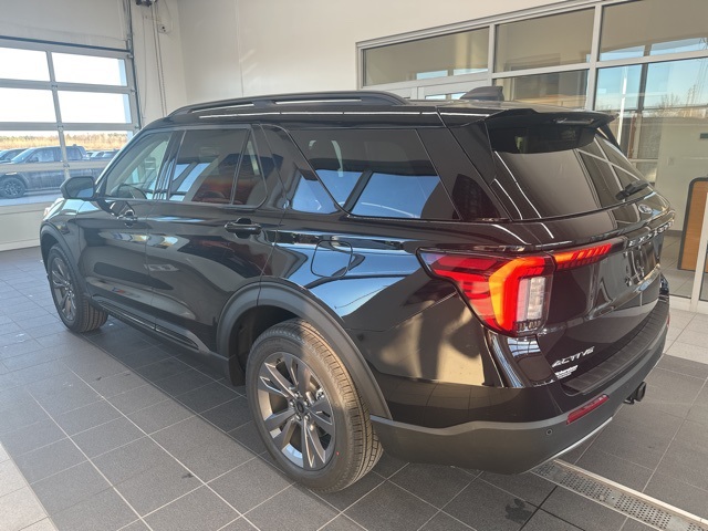 2026 Ford Explorer photo 4