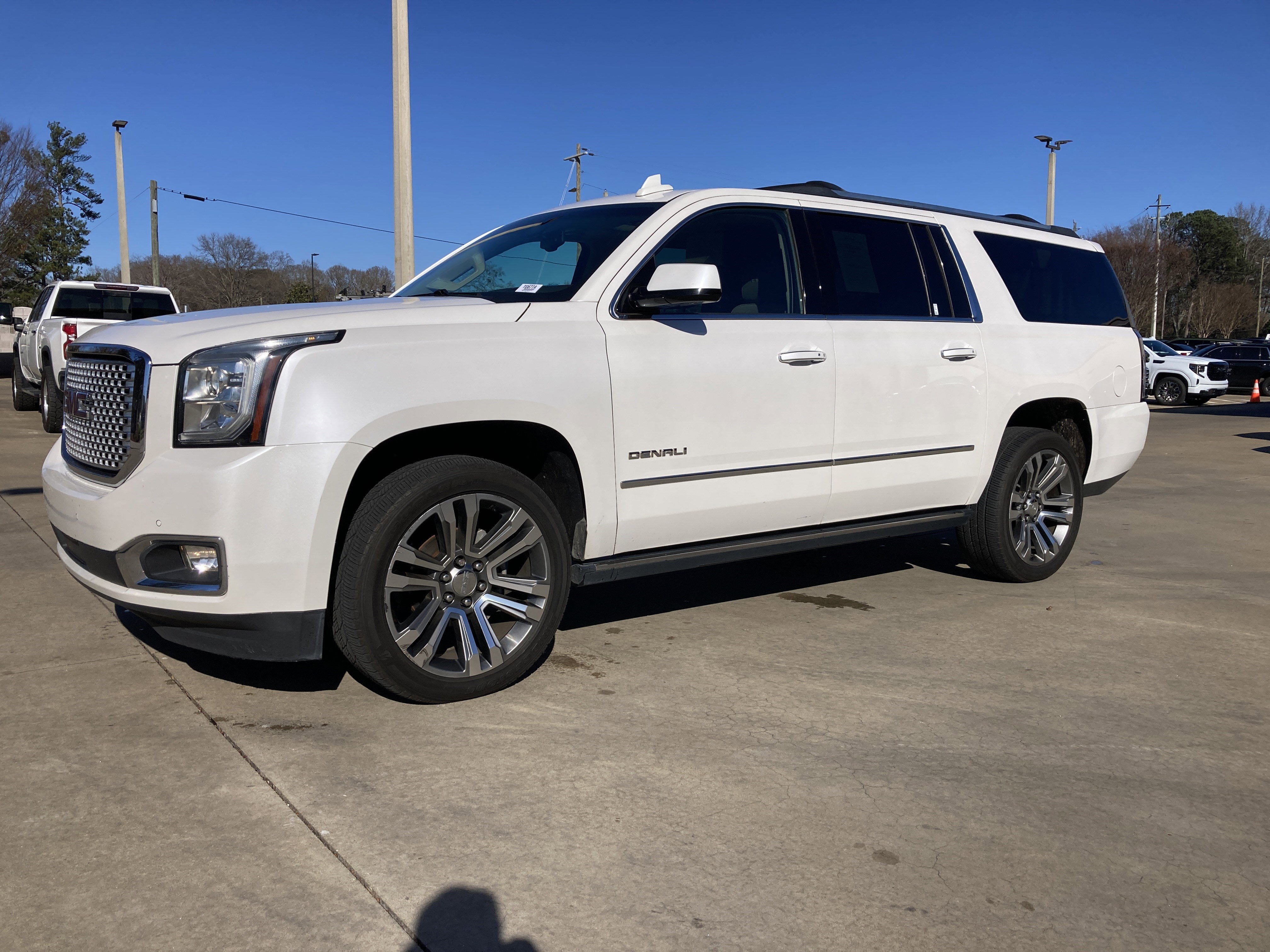 2017 GMC Yukon Denali's photo