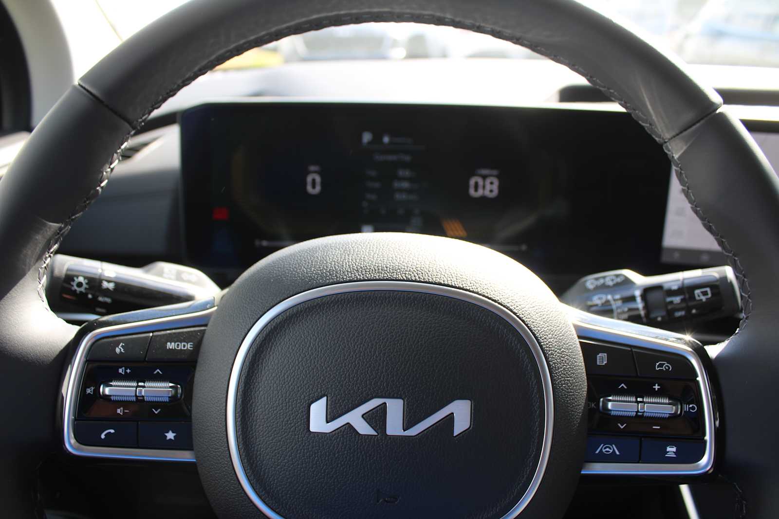 2025 Kia Carnival EX photo 30