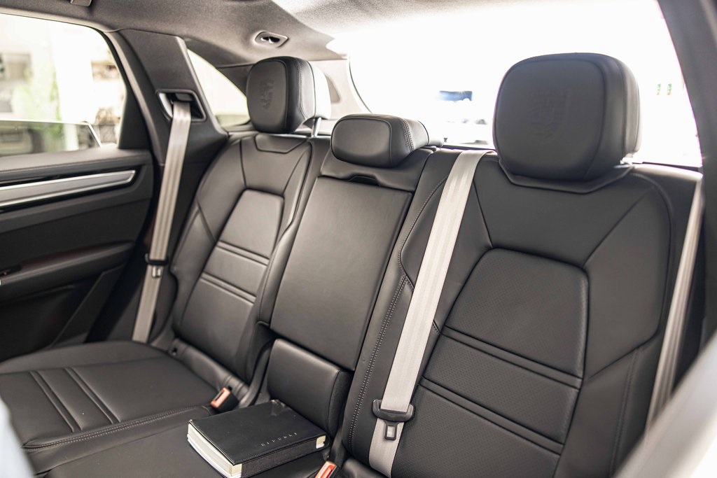 2022 PORSCHE CAYENNE - Image 33