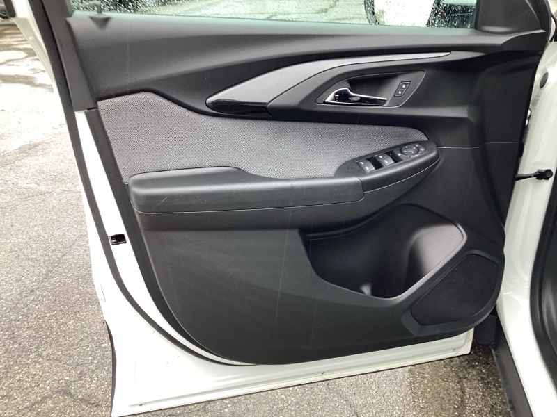 2023 Chevrolet Trailblazer LT photo 12