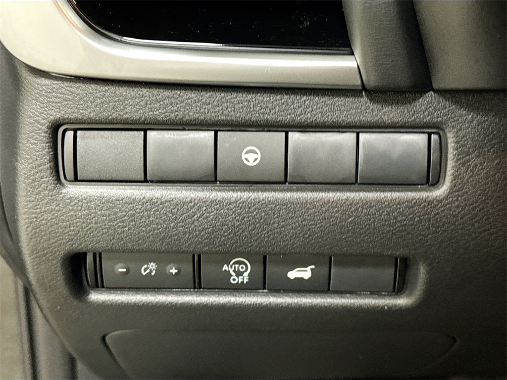2026 Nissan Rogue SV photo 32