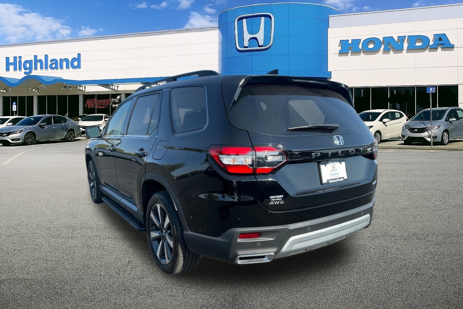 2024 Honda Pilot Elite photo 2