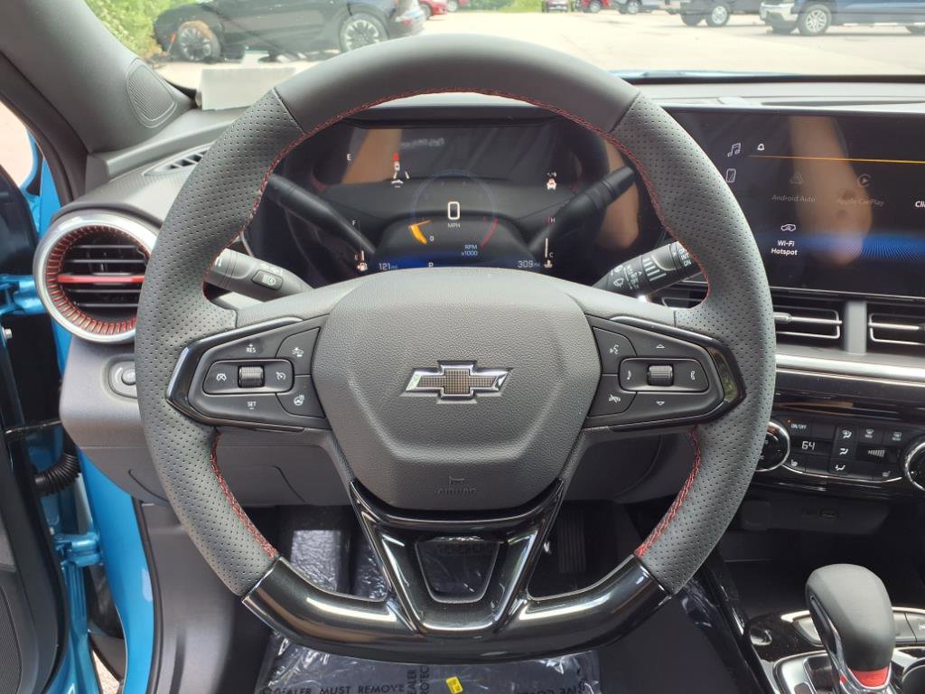 2025 Chevrolet Trax photo 12