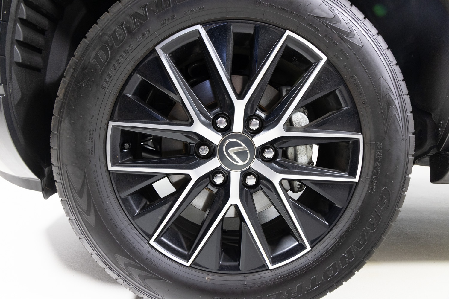 2024 Lexus GX photo 12