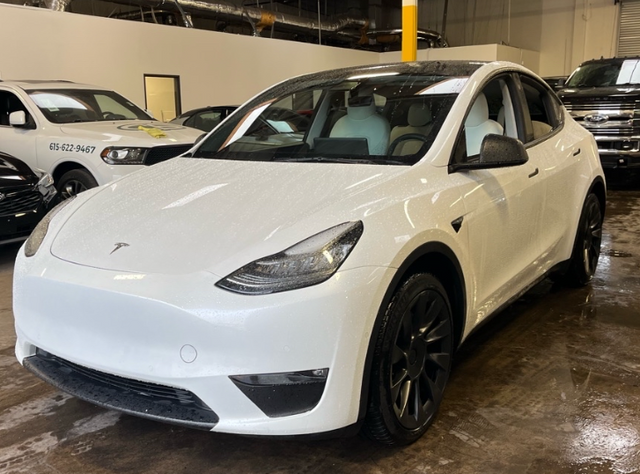 Used 2021 Tesla Model Y Long Range with VIN 5YJYGDEE5MF222552 for sale in Kansas City