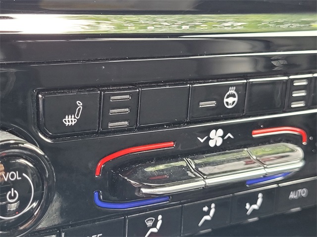2024 Jeep Grand Cherokee Altitude photo 38