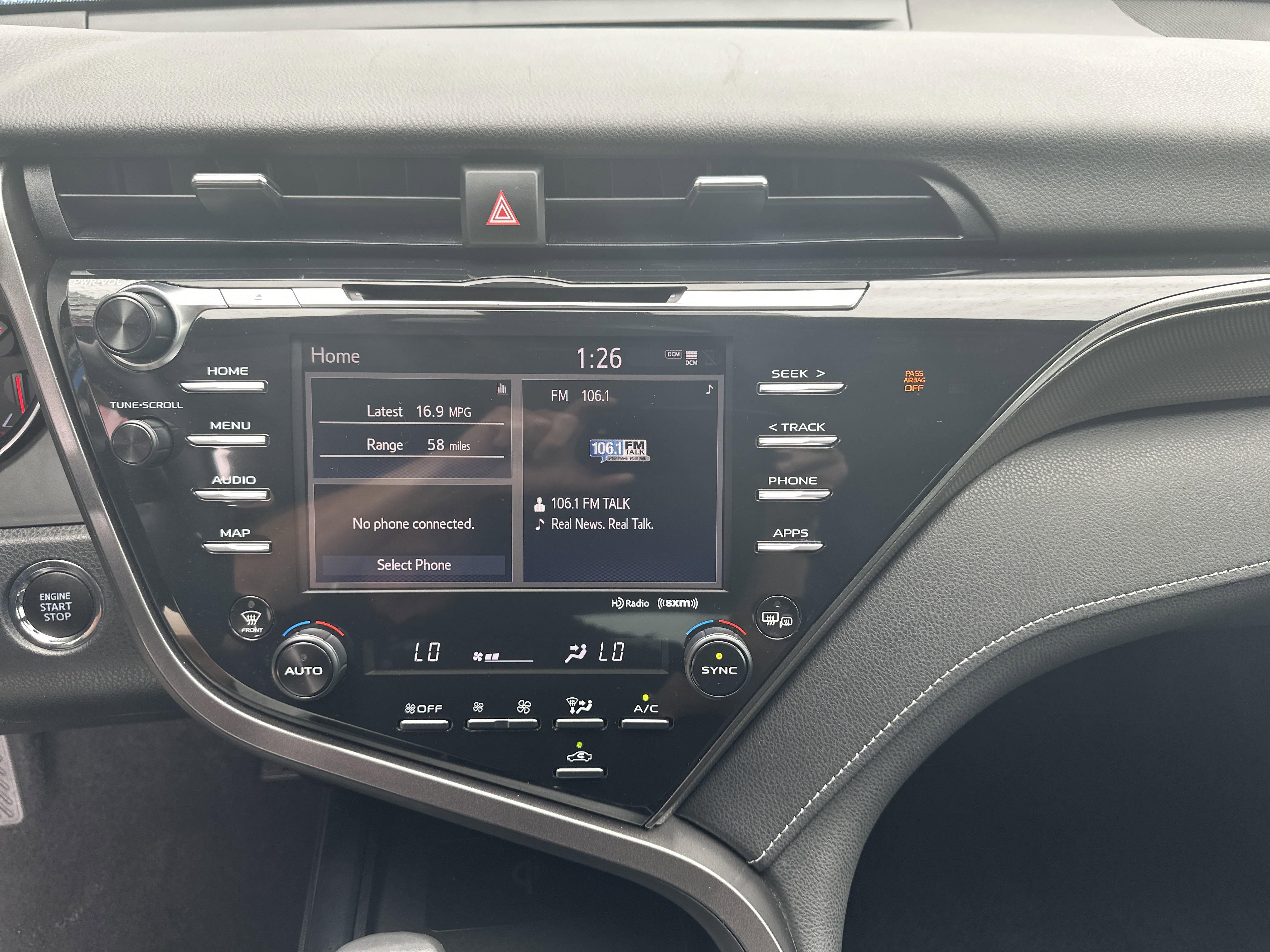 2020 Toyota Camry XSE photo 7