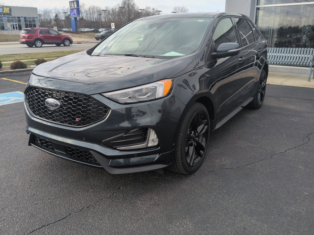 2024 Ford Edge ST's photo